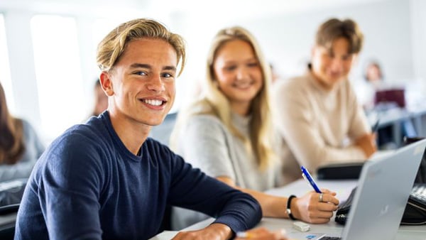 Program på Johannes Hedberggymnasiet i Helsingborg. 