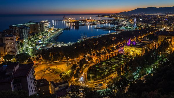 läs spanska i malaga spanien på språkkurs med internationella skolorna