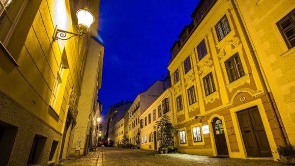 läs mer om boende och resa i wien