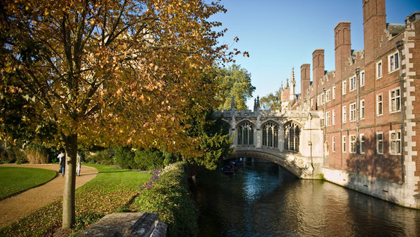 läs engelska i cambridge med internationella skolorna